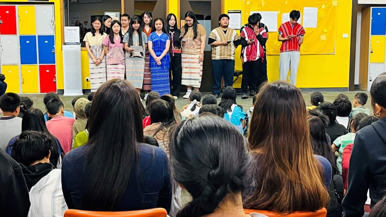 Karen language school year 12 students performing Karen song. Photo: Shah Paung/SBS Karen