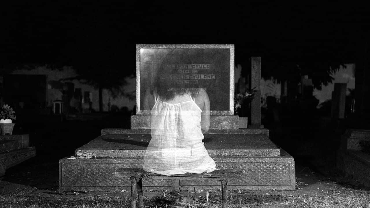 Supuesto fantasma en un cementerio