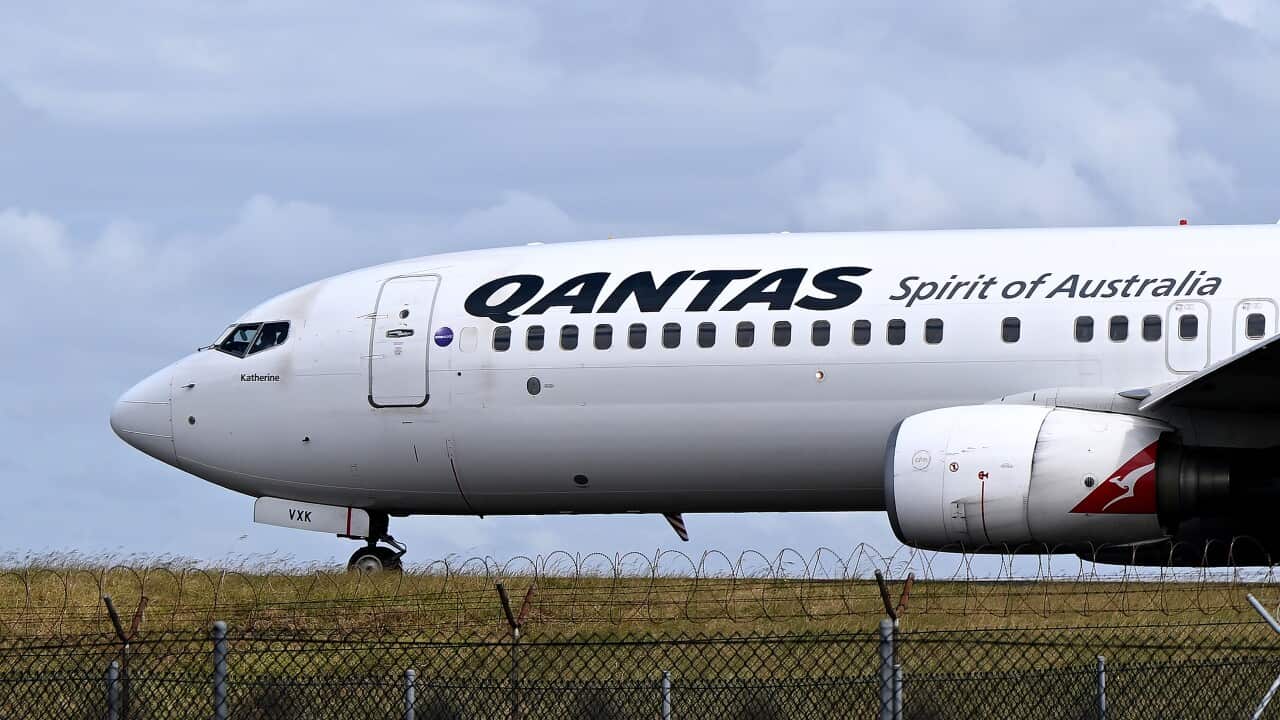 QANTAS STOCK