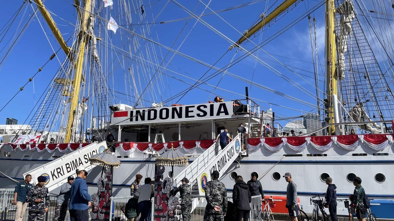 people coming in for the open ship.jpg