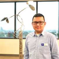 'Always keep your eye on the prize', says former Filipino international student, now an Australian citizen