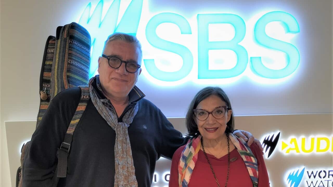 Fulvio Cama e Sara Cappello negli studi di SBS, Melbourne, Australia.jpg