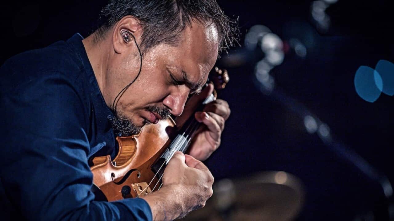 Luca Ciarla suona il violino da quando aveva otto anni.