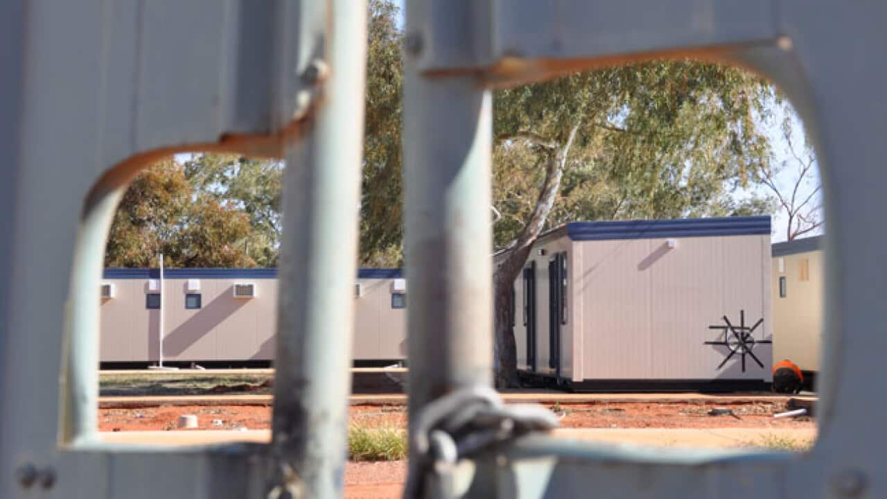 asylum_detention_3_B_110614_aap_1919950382