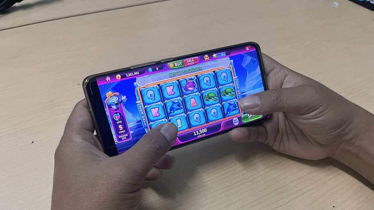 Online gambling.jpg
