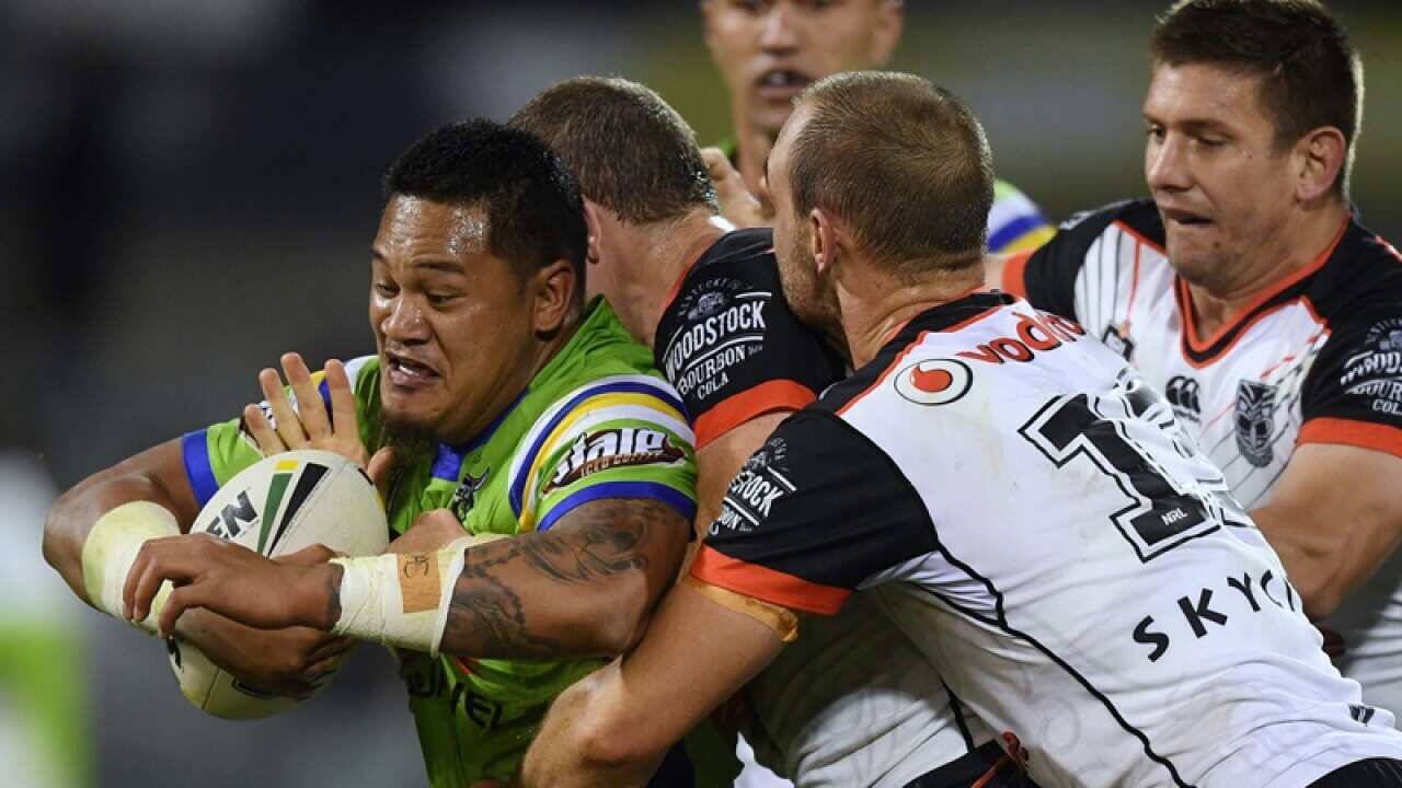 Joey Leilua of the Raiders