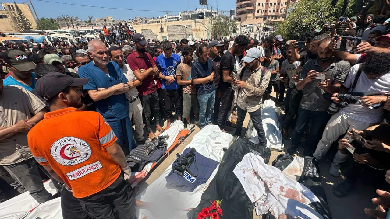 Dozens Killed, Several Injured in Israeli Airstrike on Nasser Hospital