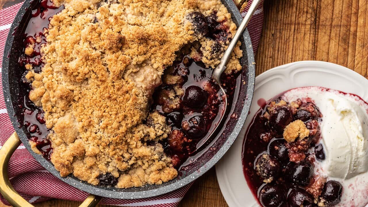 Dark cherry spiced crumble