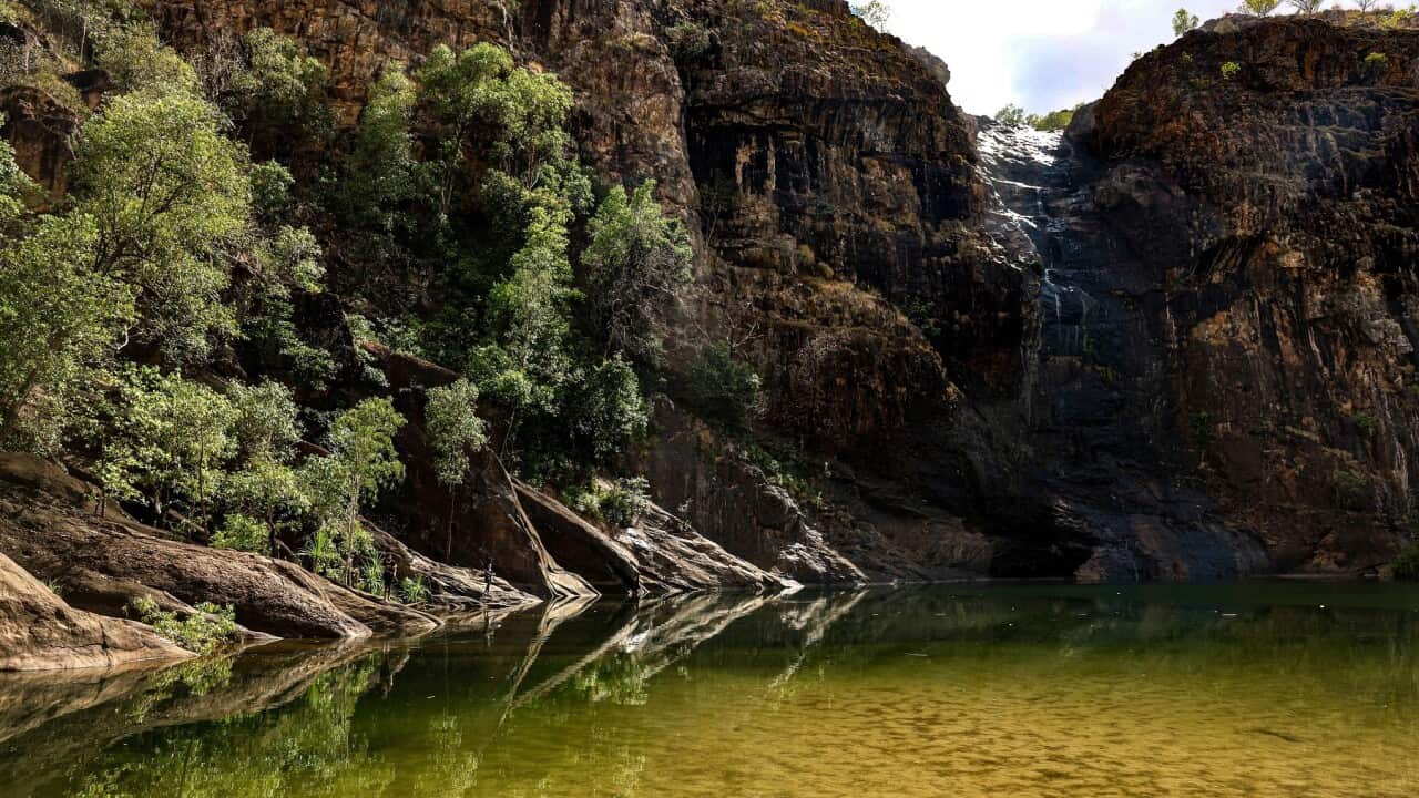 KAKADU NATIONAL PARK GUNLOM FALLS