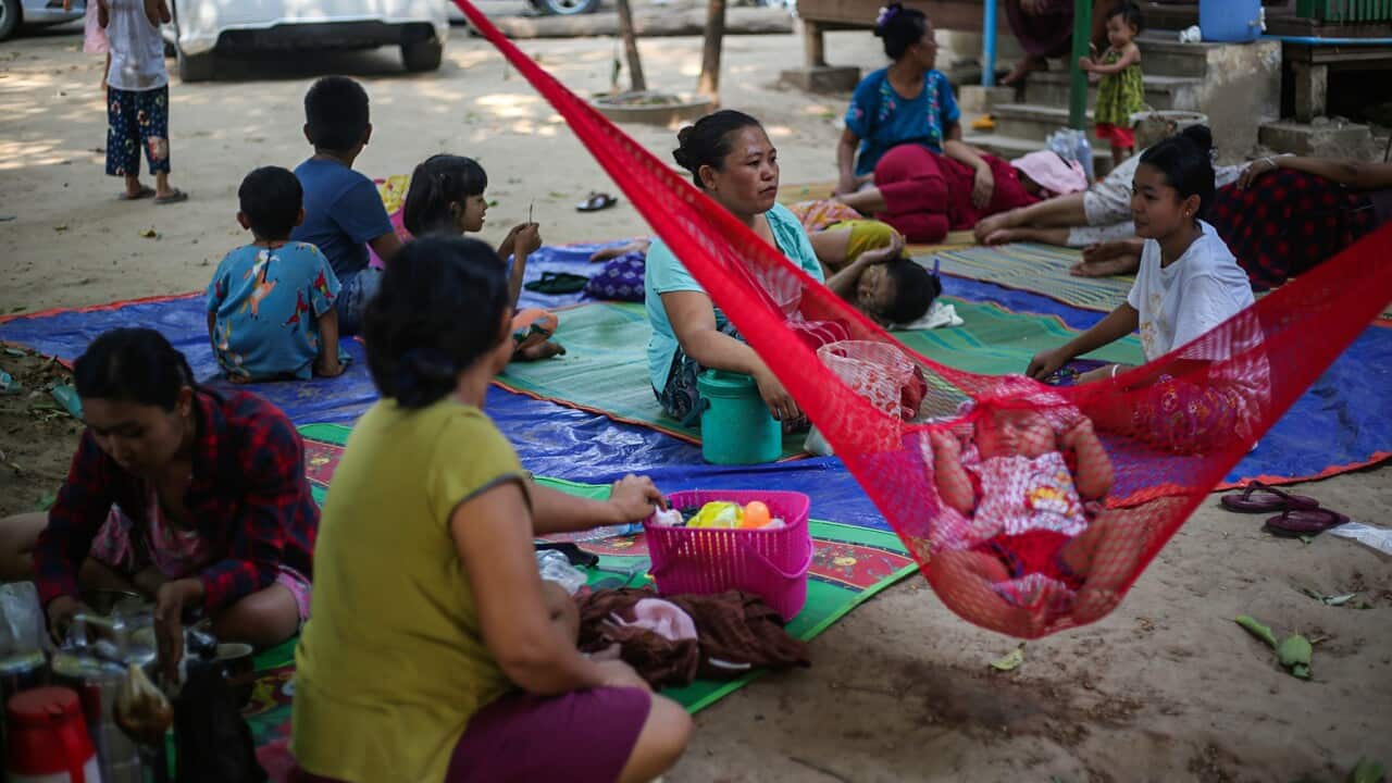Karen IDP, Burmese women