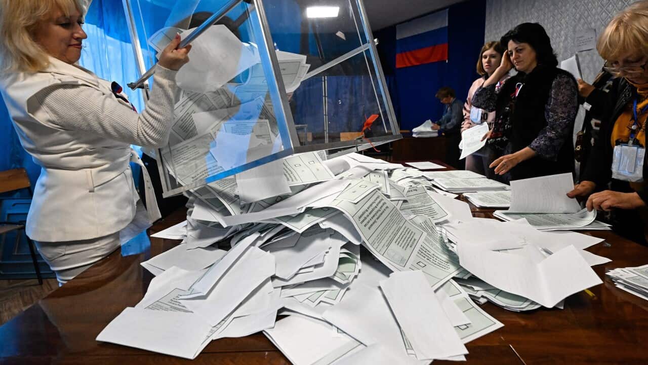 Referendum votes are counted in Donetsk region