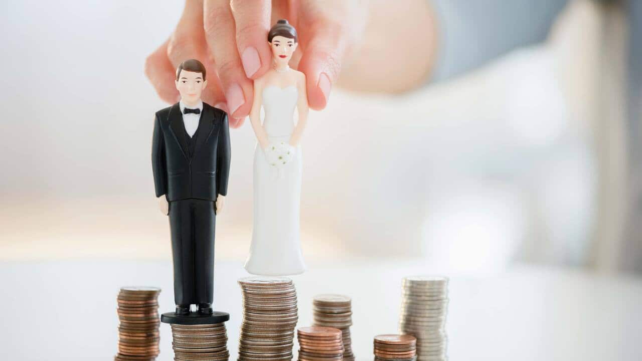Fake marriages for visas