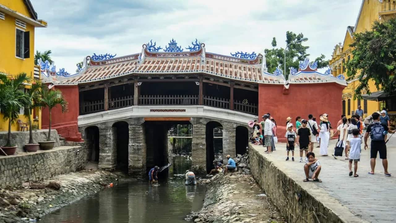 chuacaunow.jpg