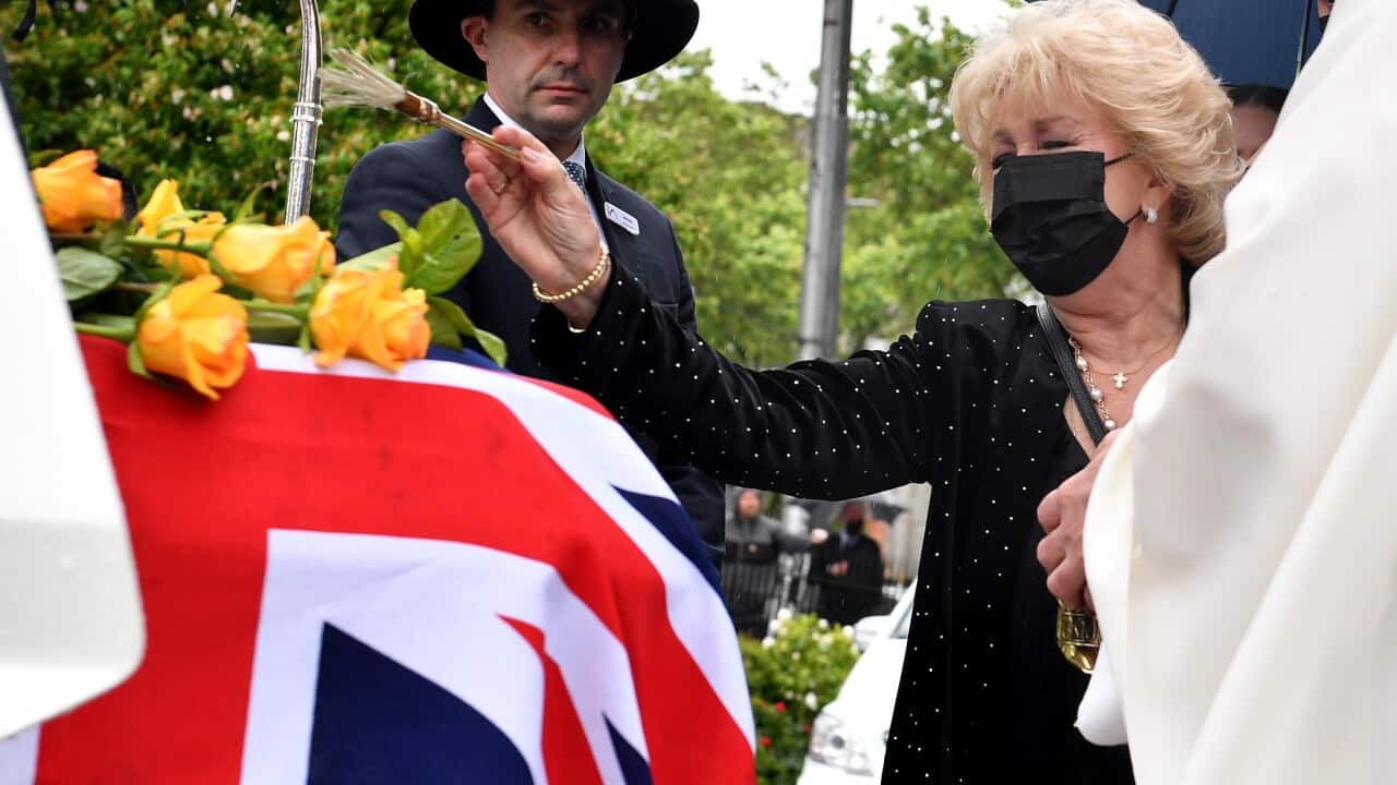 Legendary Australian entertainer Bert Newton has been farewelled at a state funeral service in Melbourne on Friday by hundreds of family and friends.
