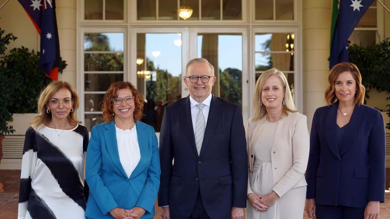GOVERNMENT SWEARING IN