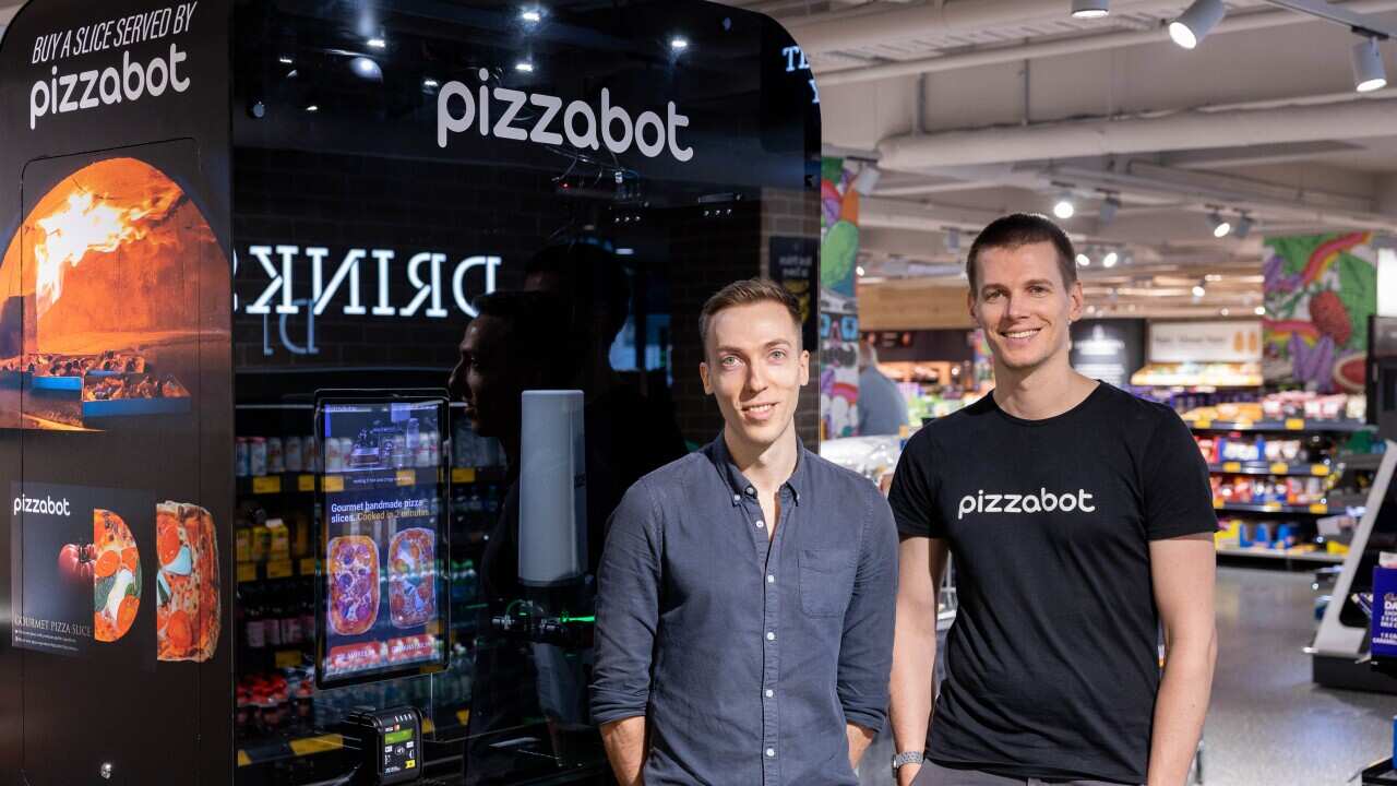 Pizzabot in Sydney ALDI