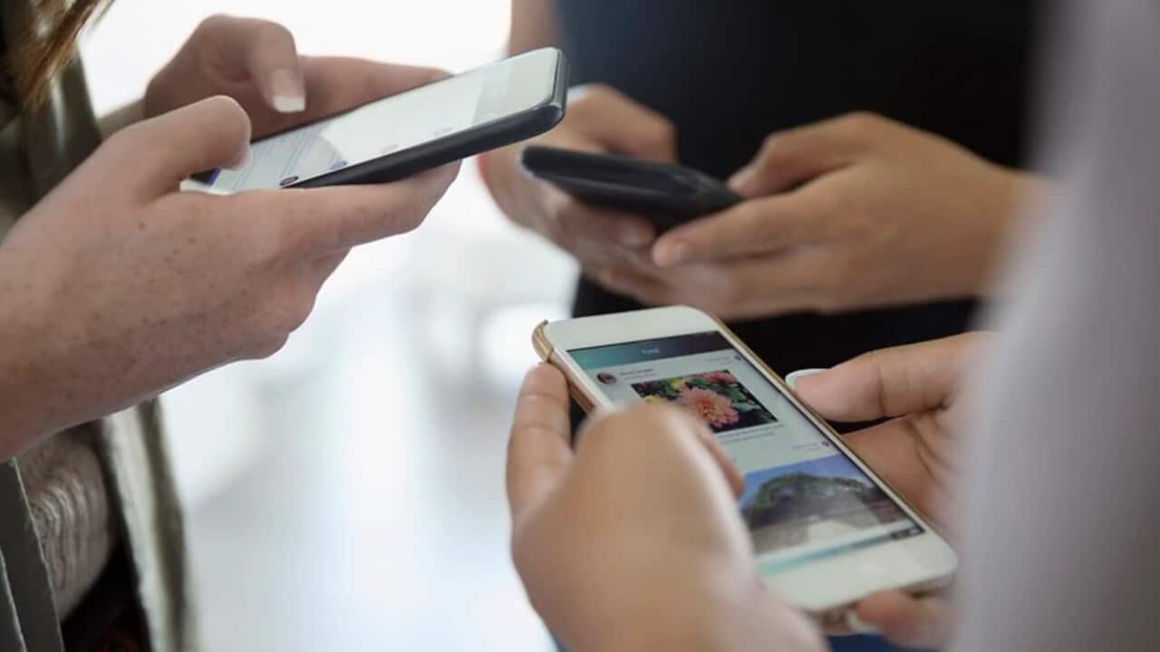 mobile phone ban in schools