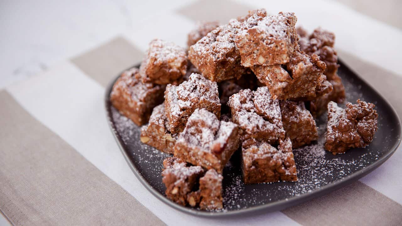 Marshmallow chocolate crackle