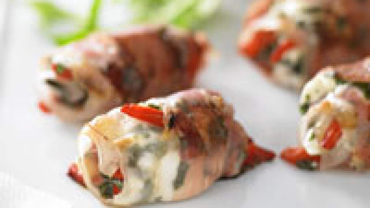 Prosciutto, goat's cheese and capsicum parcels