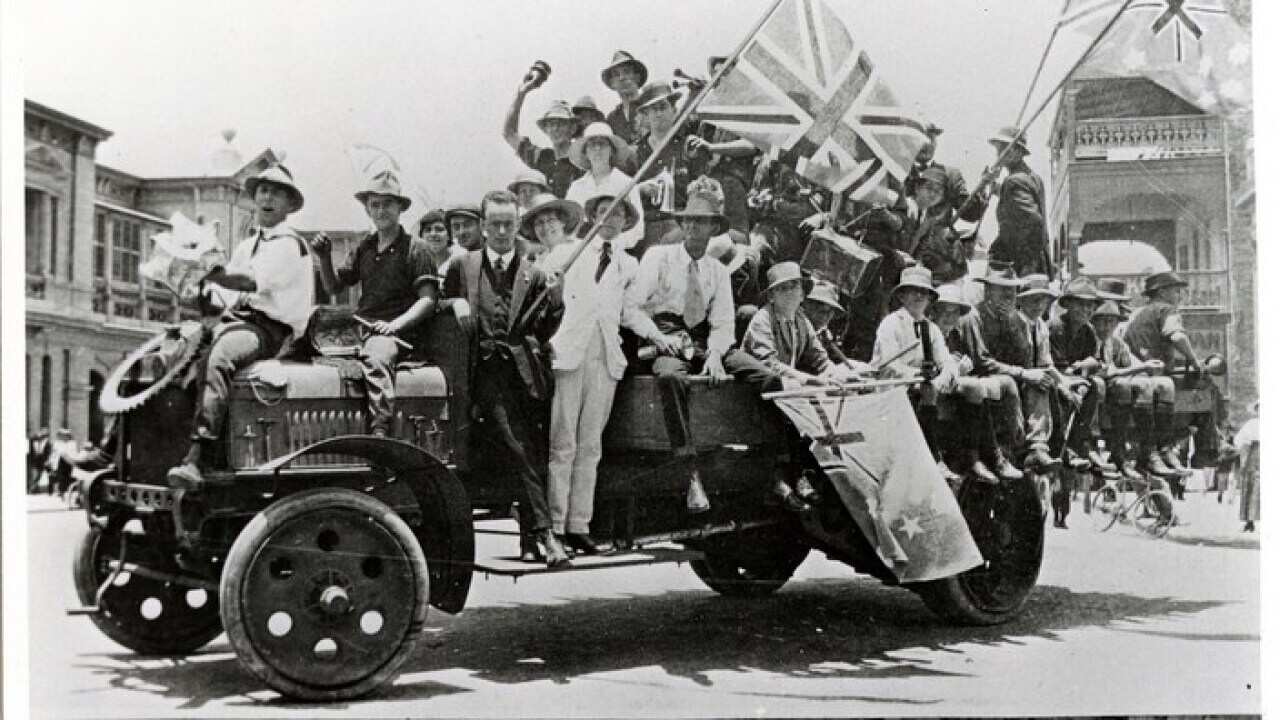 Participants in the 1918 Armistice Day celebrations