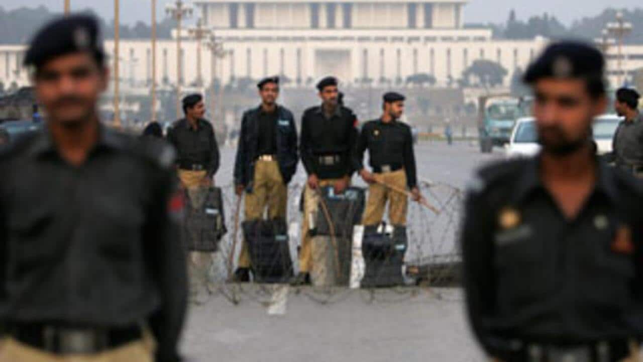 Pakistan arrests alleged IS supporters