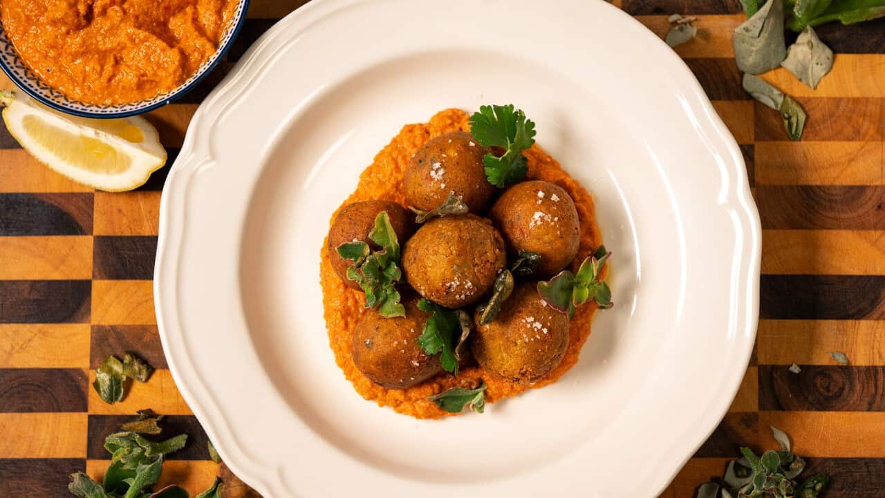FPST4_EP09_Saltbush Falafel with Romesco Sauce_2317.jpg