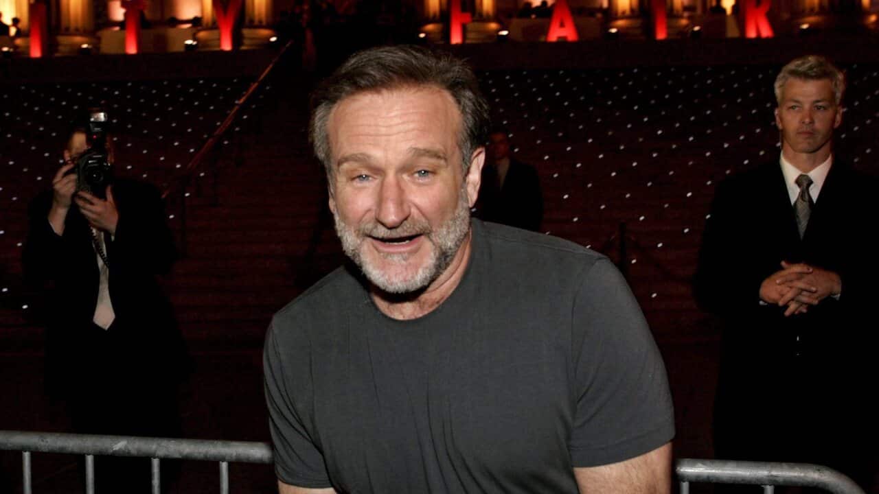 Robin Williams dead