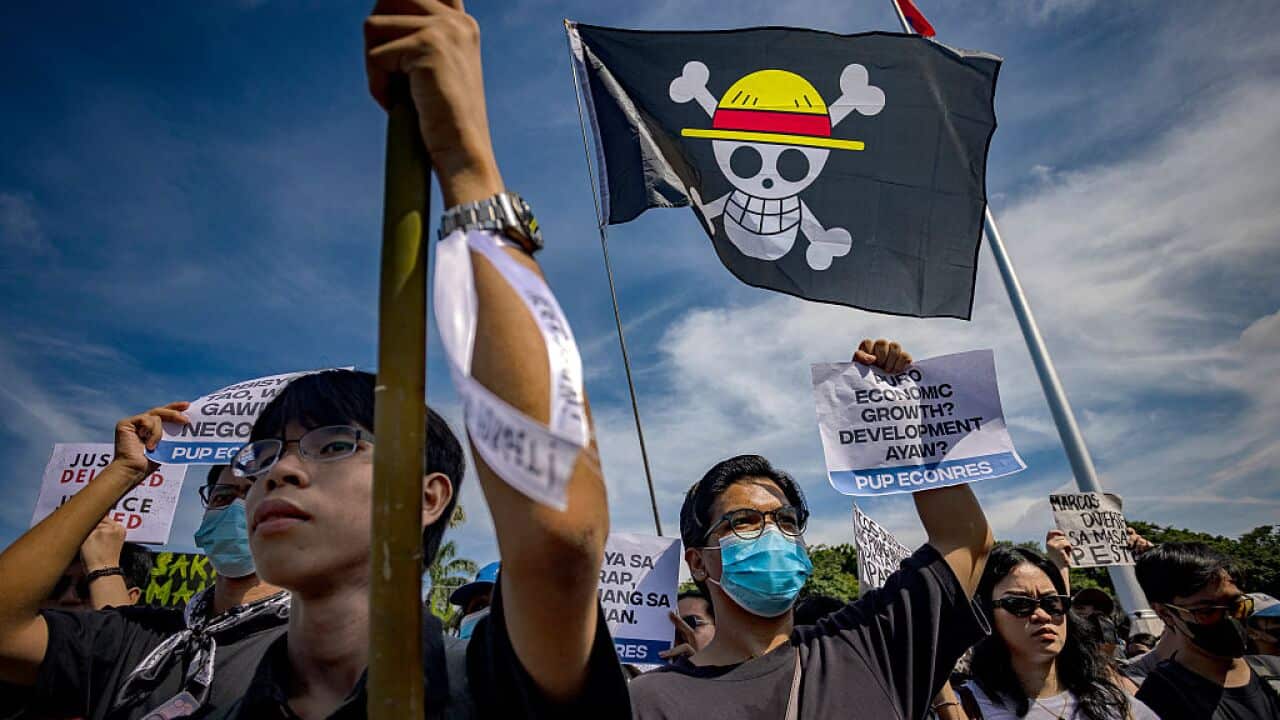 Filipinos Hold Mass Anti-corruption Protest