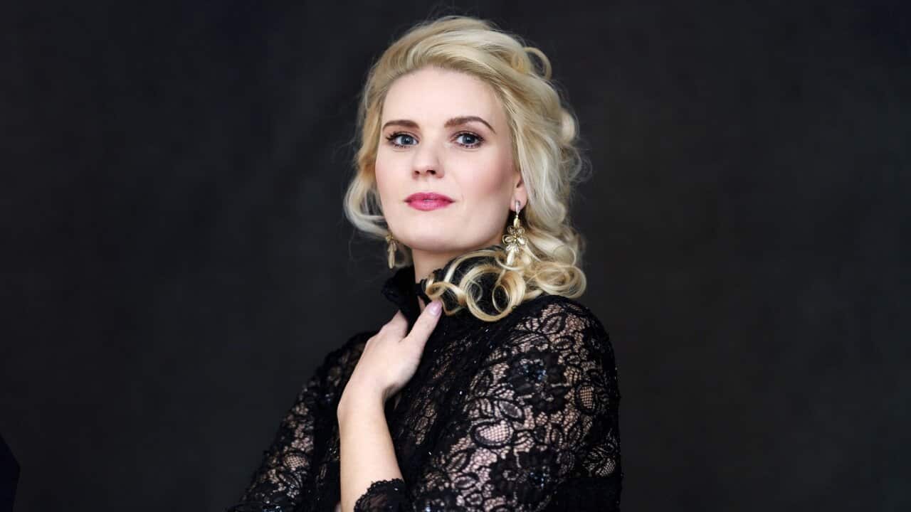 Sarah+Traubel+by+Harald+Hoffmann+(6).jpg