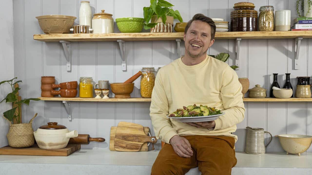Simon Toohey cooks up an exciting plant-based meals in his new show, Freshly Picked with Simon Toohey.