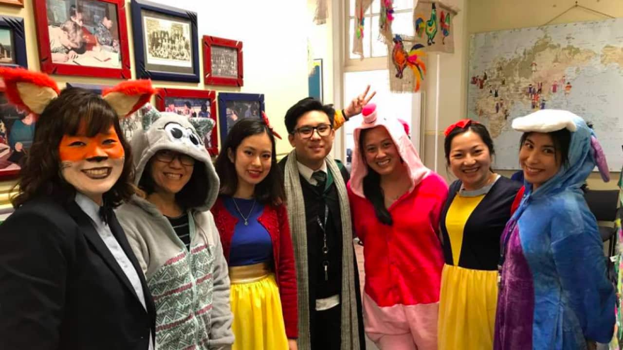 Các giáo viên Chương trình Song ngữ Tiếng Việt của FPS trong Tuần lễ Book Week năm 2018