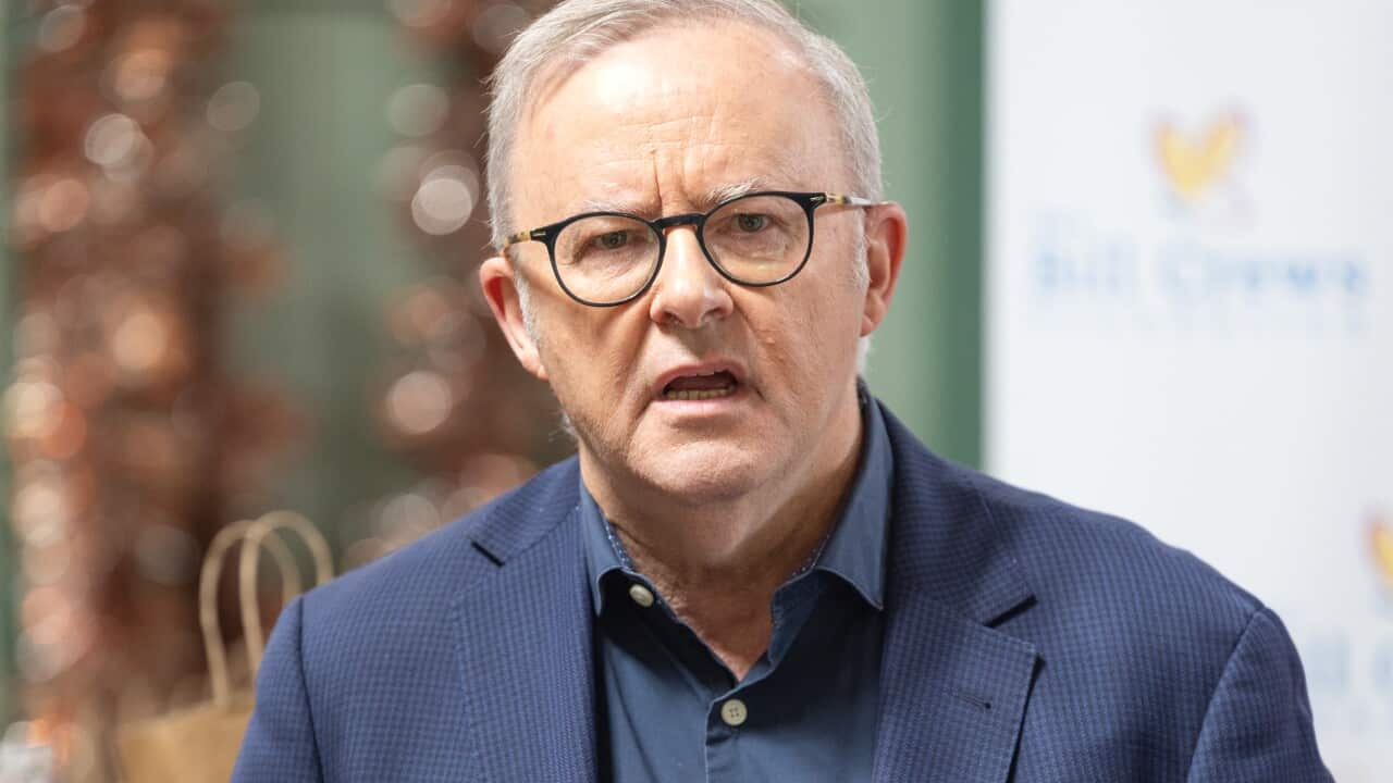 BILL CREWS CHRISTMAS LUNCH SYDNEY