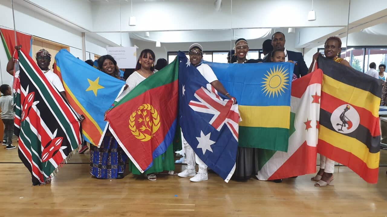 Baadhi ya wawakilishi wa jamii zinazo hudumiwa na shirika la GLAPD nchini Australia.jpg