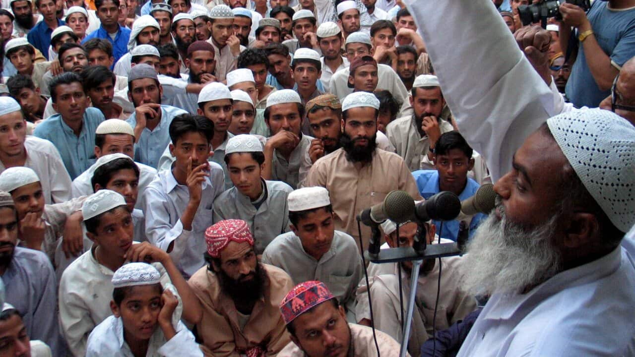 PAKISTAN CONDOLENCE PROTEST MEETING BY AZAM TARIQ'S SUPORTER