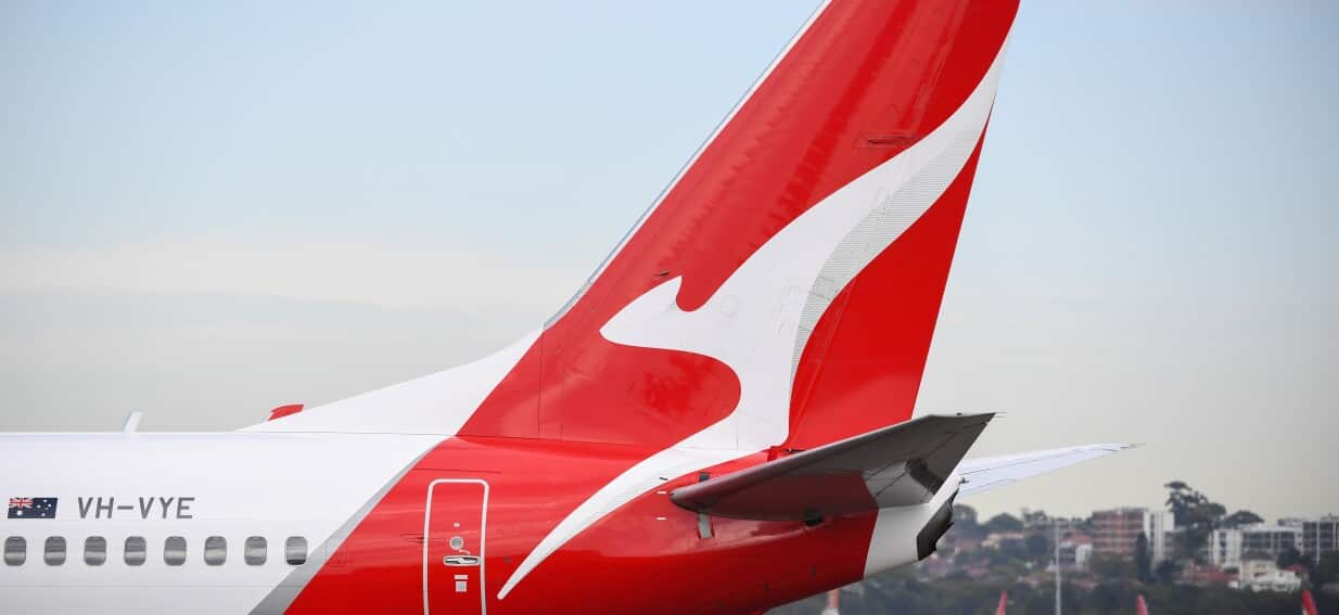 Letalo Qantasa pristalo v Aucklandu po poročilih o požaru na krovu