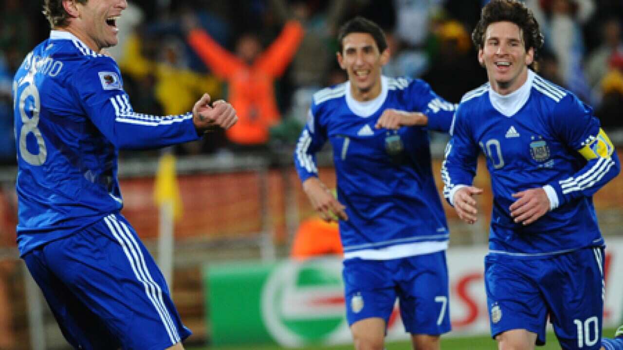 Argentina_bt-Greece_100624_B_getty_1141052956