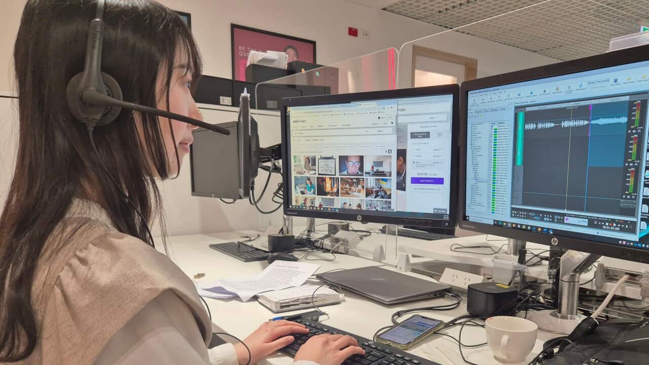 A female student working on her digital assignment. Photo curtesy: Keina Takeda.