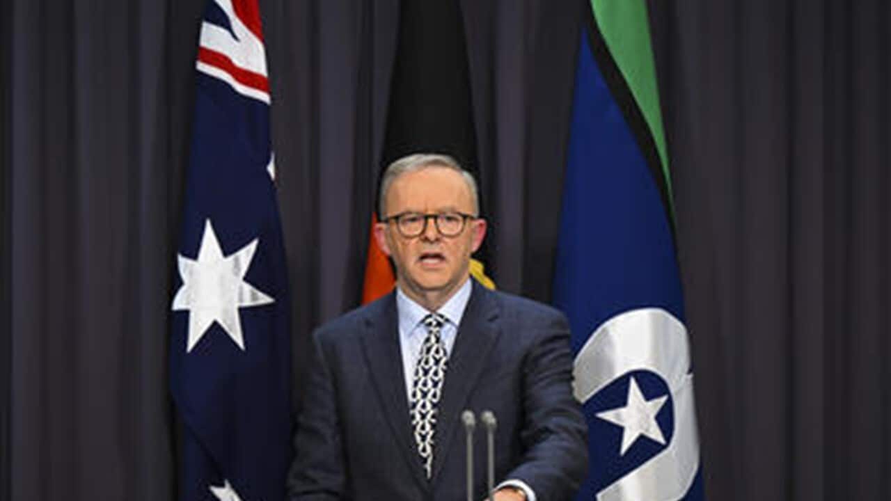 ນາຍົກຣັຖມົນຕີ Anthony Albanese ກ່າວວ່າ ທ່ານຈະບໍ່ເປີດເຜີຍ ຄໍາແນະນໍາຈາກທະນາຍຄວາມຂອງຣັຖບານສເມີໄປ, ແຕ່ໃນກໍລະນີນີ້ ມັນສາມາດຖືກເປີດເຜີຍໄດ້ ກ່ຽວກັບການແຕ່ງຕັ້ງຕົນເອງຂອງ Scott Morrison