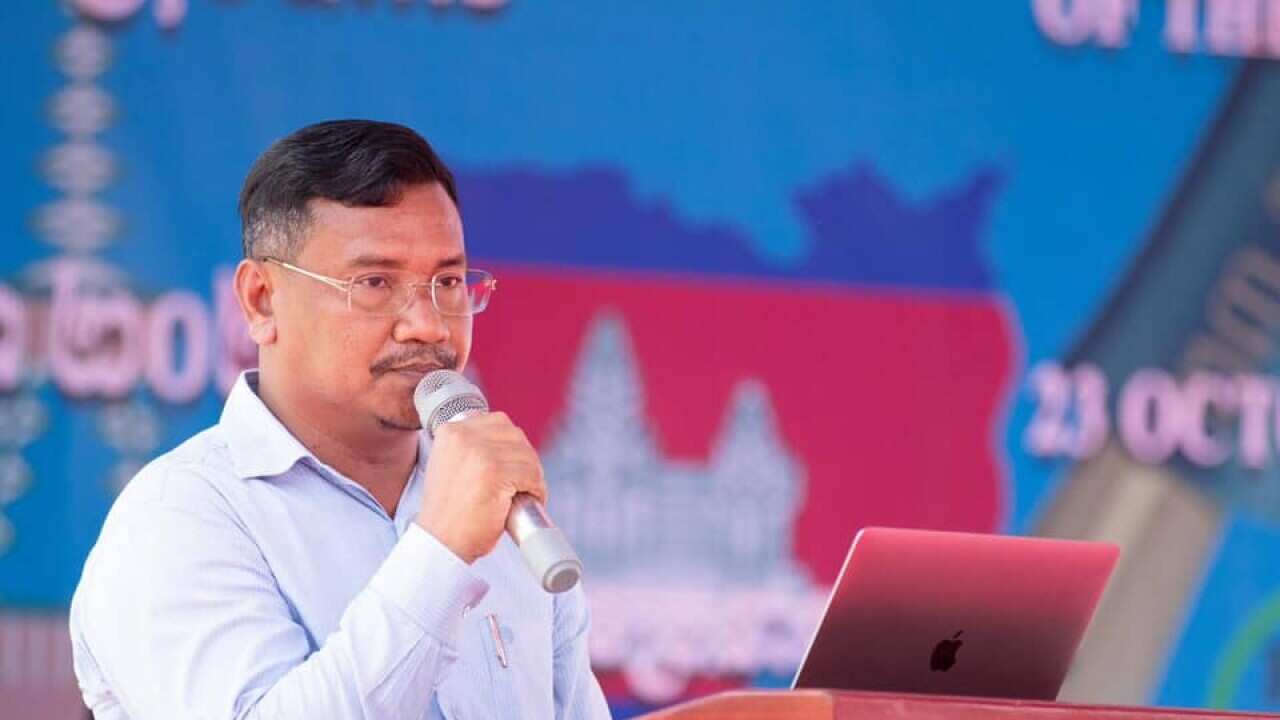 ADHOC Soeng Senkarona.jpg