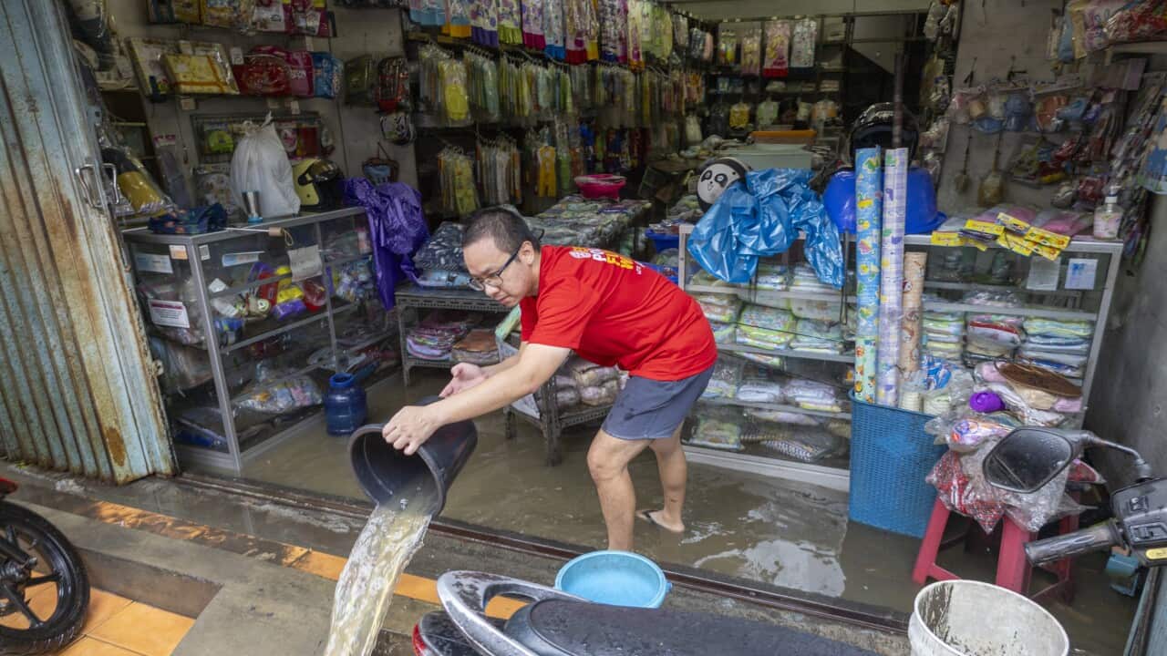 Heavy rain brings flooding in Bali