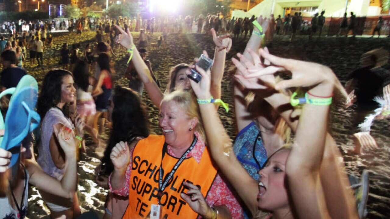 Settlement Guide: What is Schoolies Week?