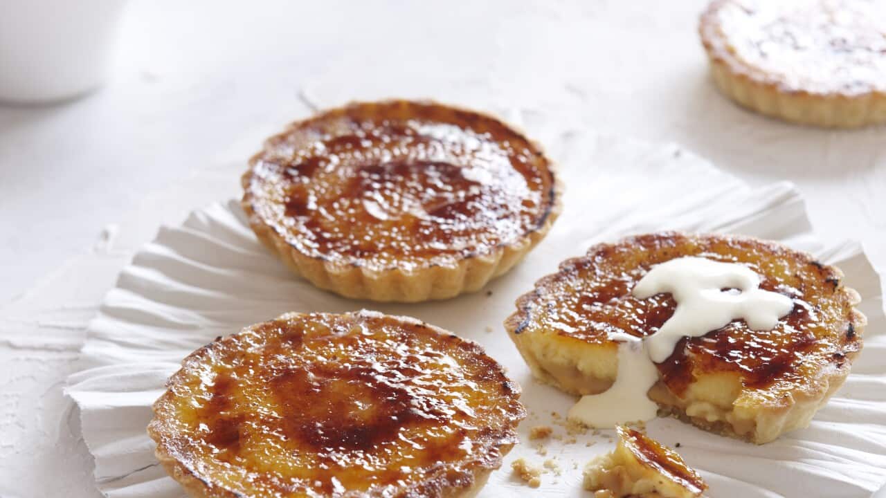 Caramel cream tartlets with almond pastry