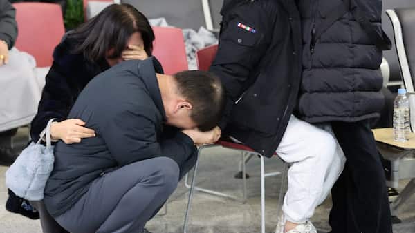 Seven days of mourning to mark South Korea's worst air crash in 27 years image