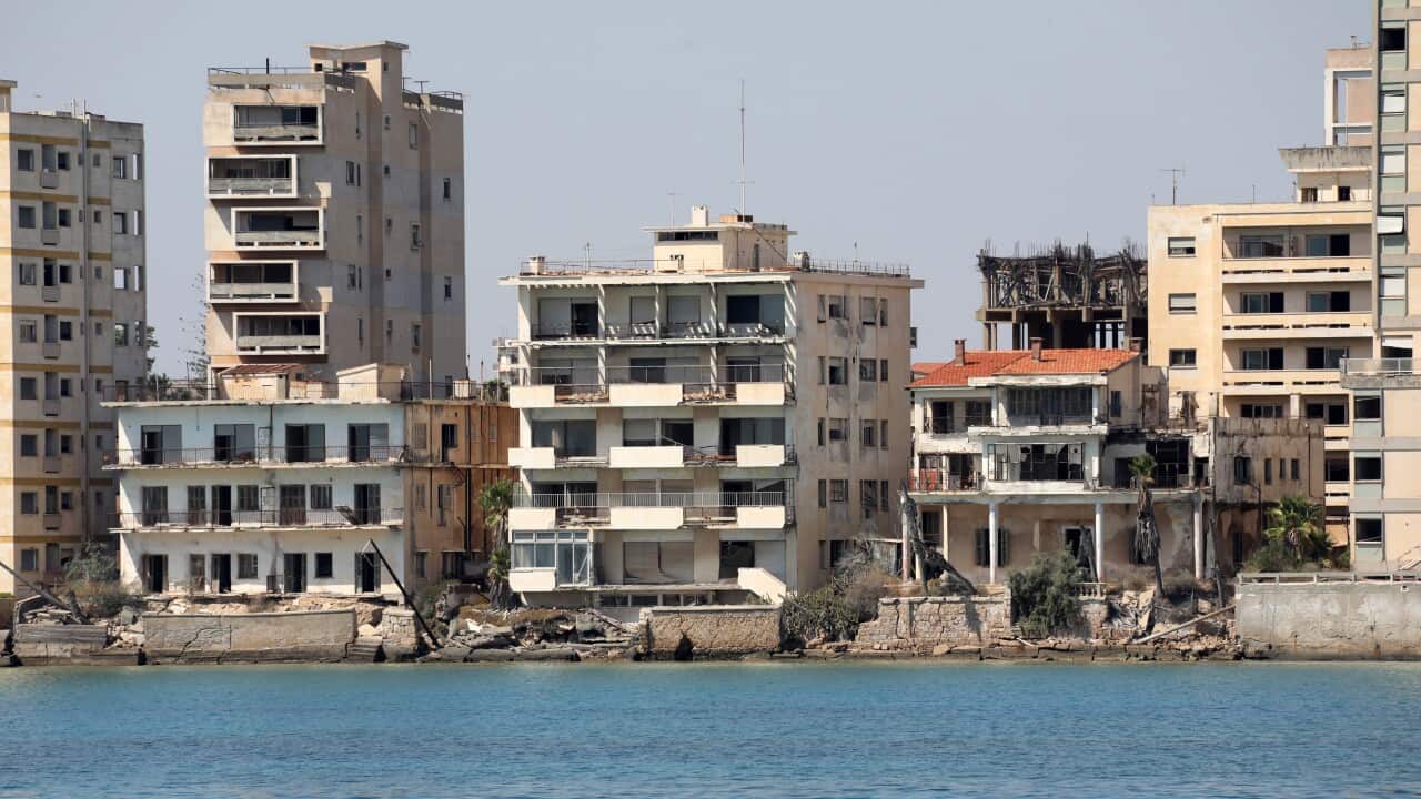 epaselect CYPRUS GHOST TOWN