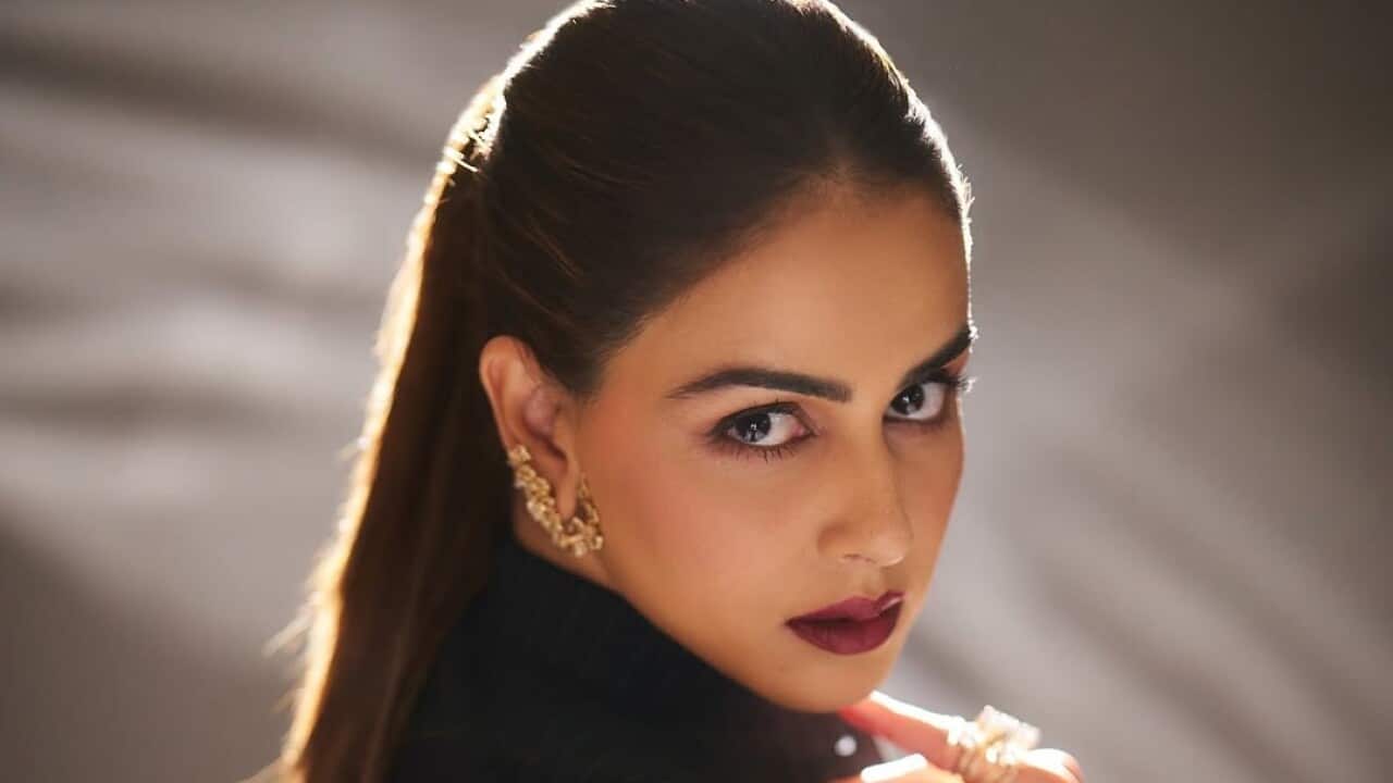 English_170625_GeneliaDeshmukh