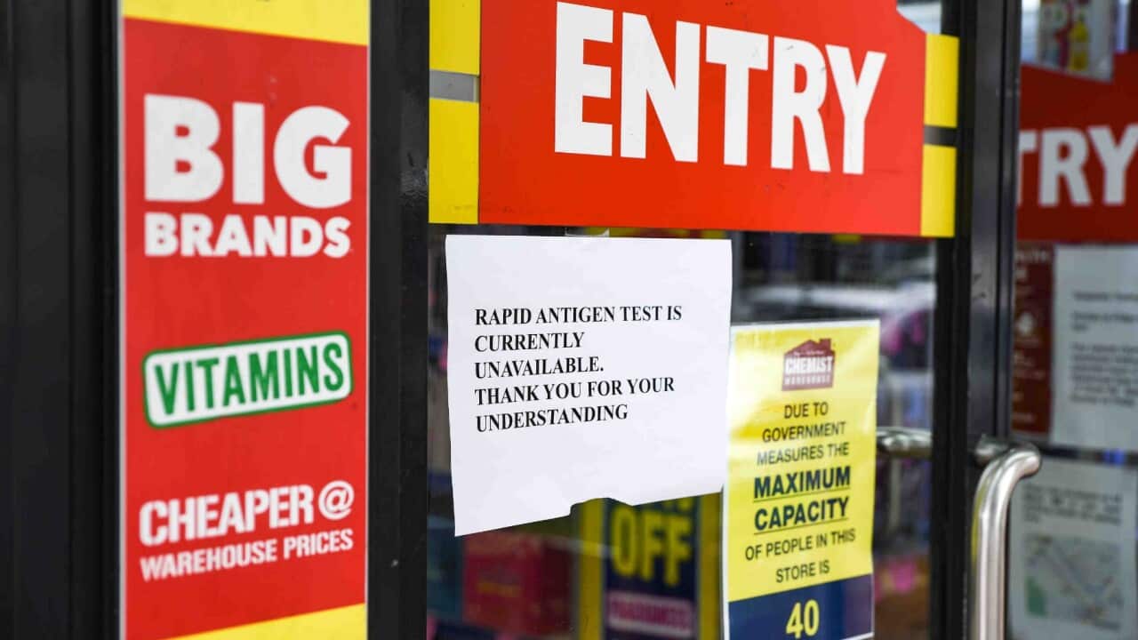 Το συγκεκριμένο χαρτάκι είναι πιθανό να αντικρύσουν όσοι επισκεφθούν τα φαρμακεία της γειτονιάς τους αναζητώντας έλεγχο RAT.