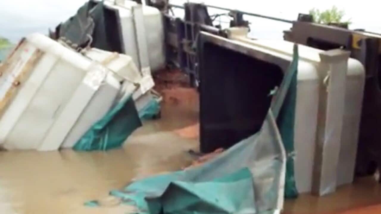 train_derail_spill_yuotube_654815489