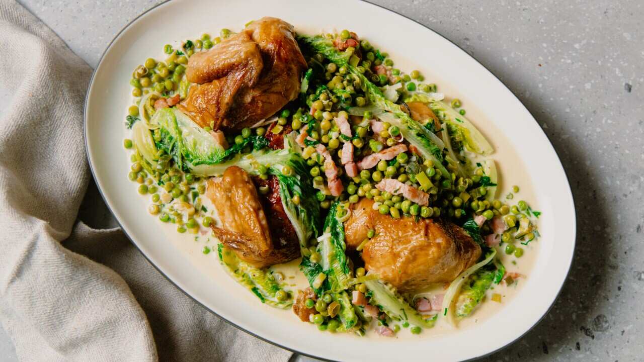 Supermarket chicken with peas and lettuce-image