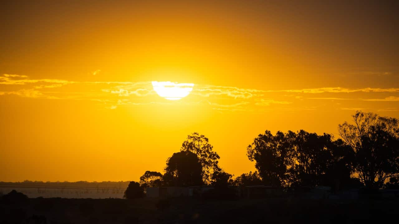 Sun sets on the horizon
