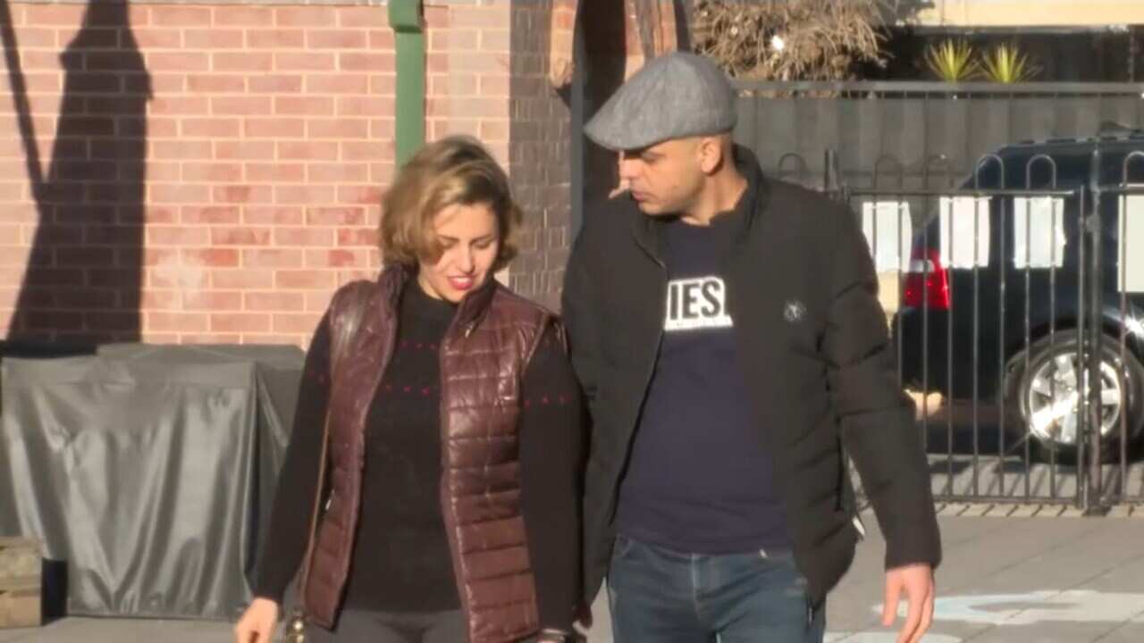 Computer engineers Omid and Samira (SBS)